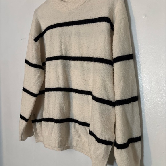 H&M Beige Knit Maternity Wool Sweater - Picture 3 of 8